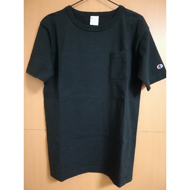 Champion(チャンピオン)のチャンピオン T1011 ポケット付きTシャツ 黒M メンズのトップス(Tシャツ/カットソー(半袖/袖なし))の商品写真