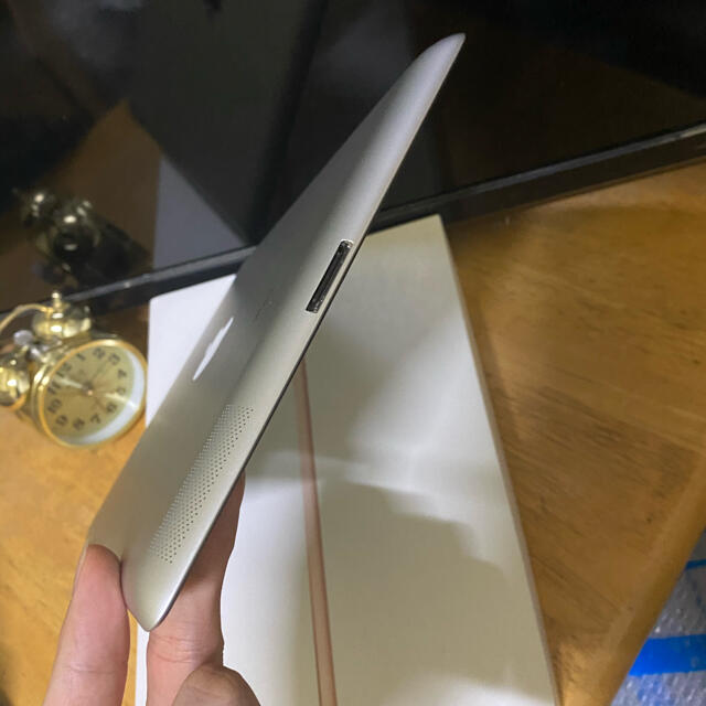 iPad WIFIモデル アイパッド 第3世代の通販 by Yukiノ屋's shop|アイパッドならラクマ - 準美品 iPad3 16GB お得超激安