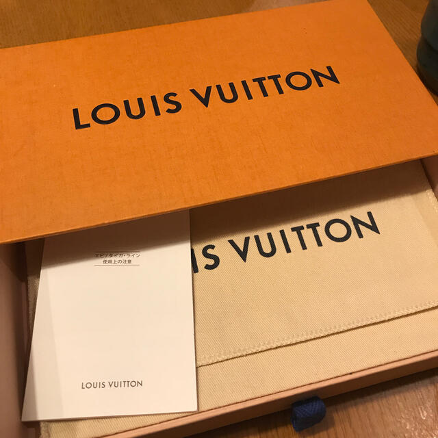 LOUIS VUITTON(ルイヴィトン)のルイビトンの空箱 レディースのバッグ(ショップ袋)の商品写真