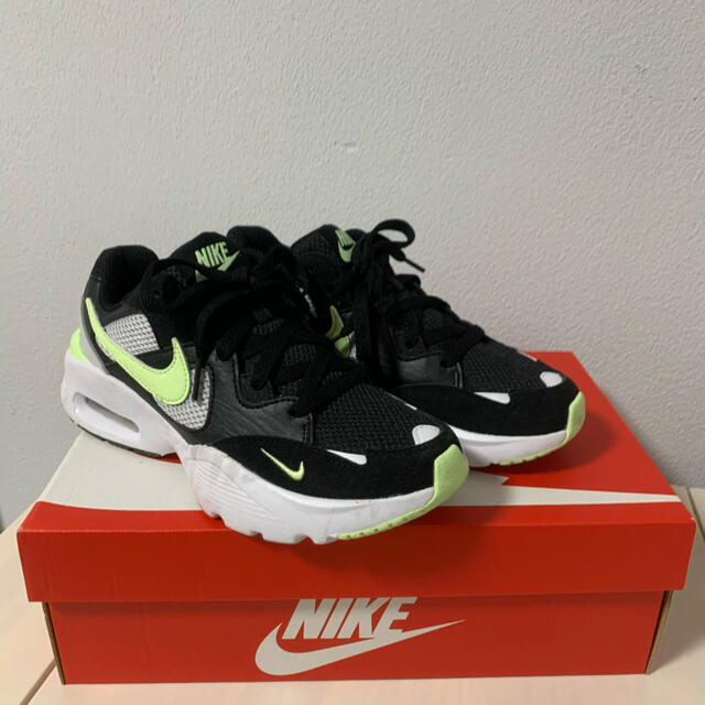 NIKE エアマックス　スニーカー 1