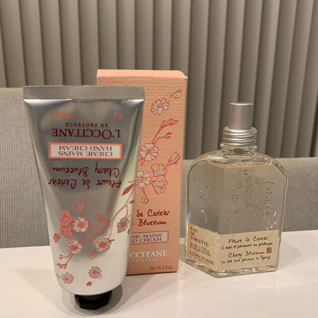 L'OCCITANE(ロクシタン)のロクシタン　LOCCITANE 桜　サクラ　ハンドクリーム　香水　オードトワレ コスメ/美容の香水(香水(女性用))の商品写真