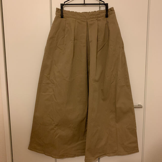 GU(ジーユー)のGU チノマキシスカート[ベージュ] レディースのスカート(ロングスカート)の商品写真