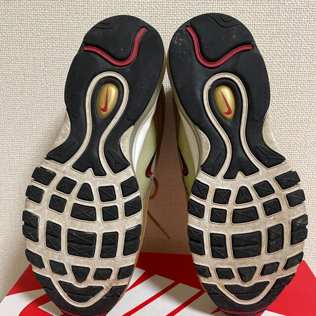 NIKE(ナイキ)のNIKEナイキ★AIR MAX 97 OG QS★メタリックゴールド★27.5 メンズの靴/シューズ(スニーカー)の商品写真