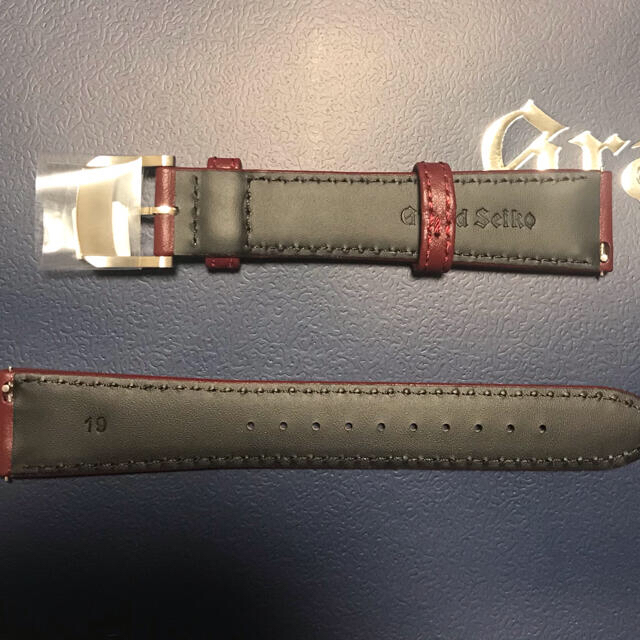 Grand Seiko(グランドセイコー)の【新品未使用】Grand Seiko レザー ベルト ストラップ 赤 メンズの時計(レザーベルト)の商品写真