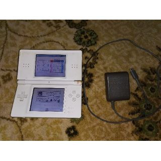 ニンテンドーDS(ニンテンドーDS)の任天堂　DS lite(携帯用ゲーム機本体)