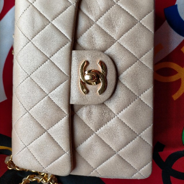 CHANEL(シャネル)のミニマトラッセ追加 レディースのバッグ(ショルダーバッグ)の商品写真