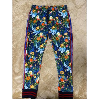 ザラ(ZARA)のザラ　花柄　ジャージ(その他)