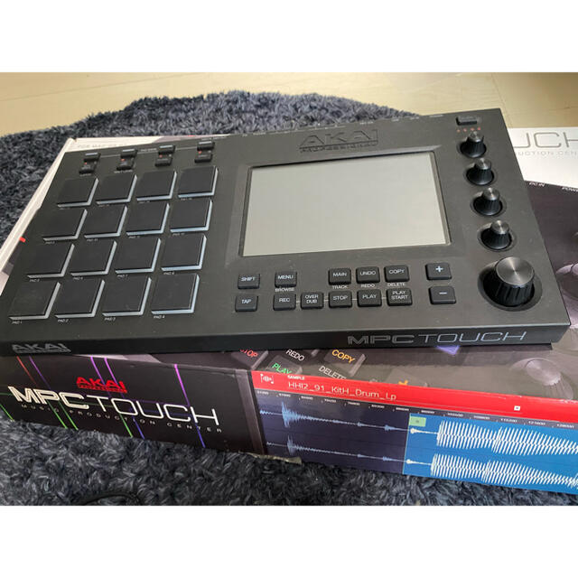 再値下げ【美品】AKAI MPC  TOUCH 楽器のDTM/DAW(MIDIコントローラー)の商品写真