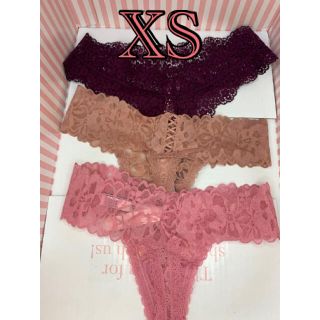 ヴィクトリアズシークレット(Victoria's Secret)の新品未使用 タグ付きヴィクトリアシークレットレーシーTバック３枚(ショーツ)