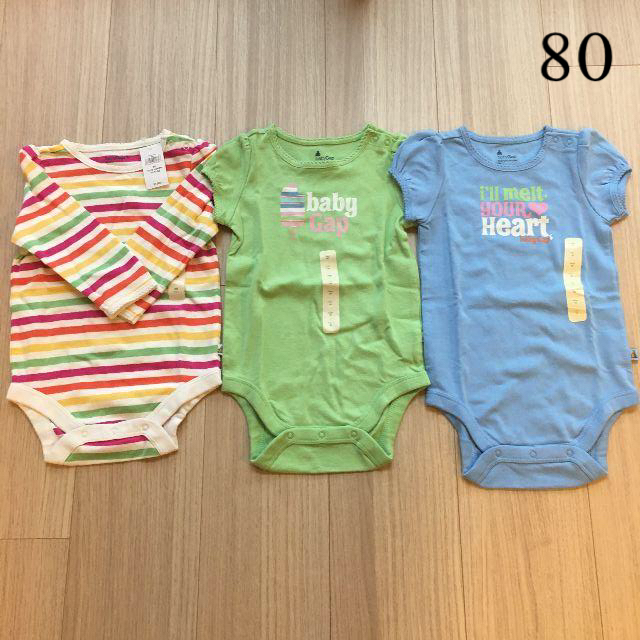 babyGAP(ベビーギャップ)の【新品】GAP80ロンパース3点セット キッズ/ベビー/マタニティのベビー服(~85cm)(ロンパース)の商品写真