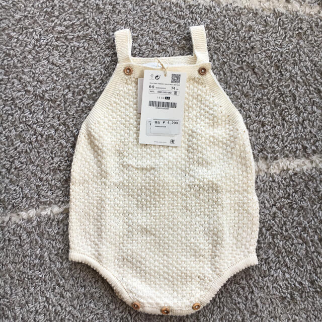 ZARA KIDS(ザラキッズ)の【新品未使用タグ付き】ZARA baby ニットロンパース⭐︎6〜9M・74cm キッズ/ベビー/マタニティのベビー服(~85cm)(ロンパース)の商品写真