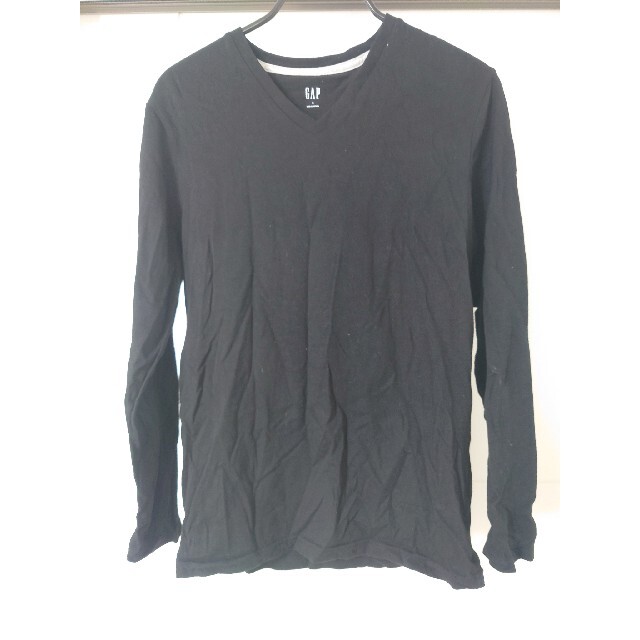 GAP(ギャップ)のGAP　長袖　Vネック　ブラック メンズのトップス(Tシャツ/カットソー(七分/長袖))の商品写真