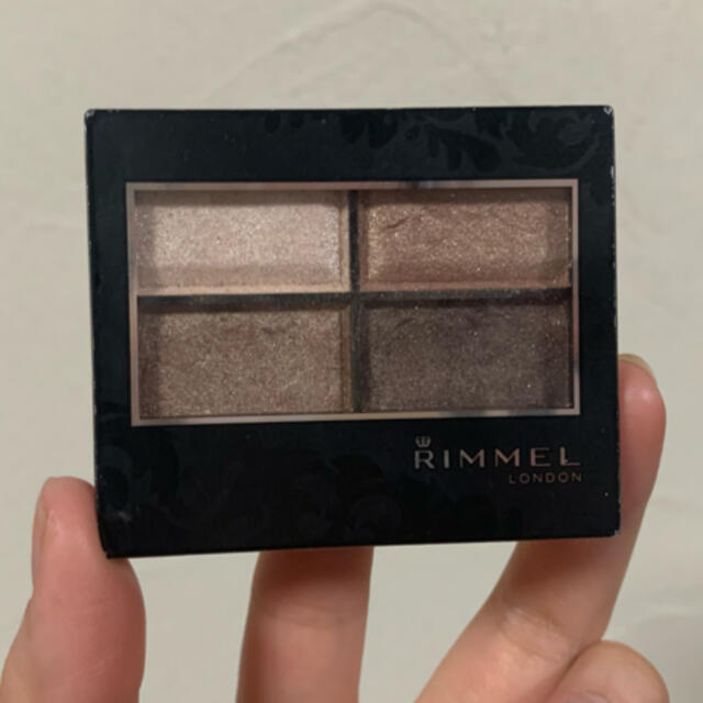 RIMMEL(リンメル)の【アイシャドウ】リンメル　ロイヤルビンテージアイズ コスメ/美容のベースメイク/化粧品(アイシャドウ)の商品写真