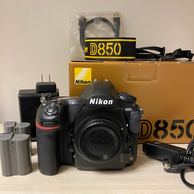 【専用】【美品】Nikon D850 ボディ【おまけ付き】カメラ