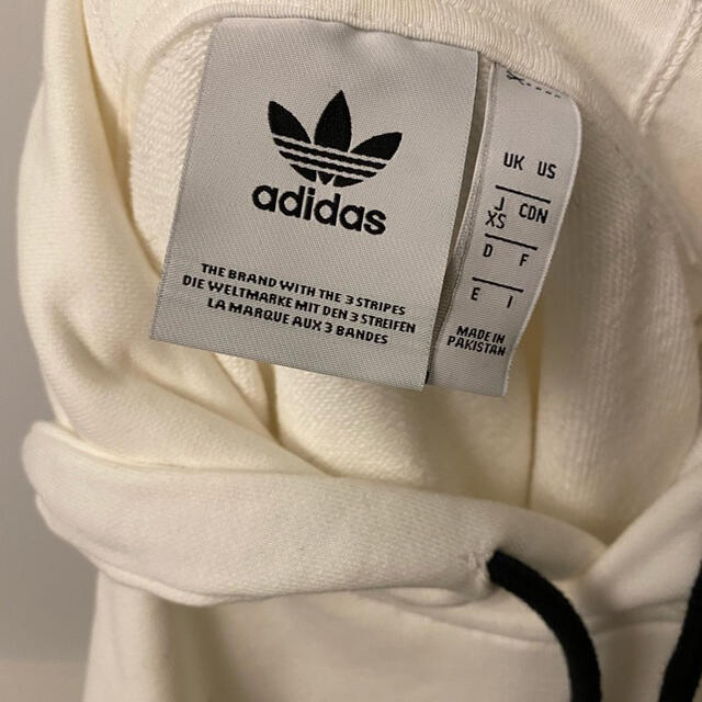 adidas(アディダス)の✰︎濃いあじ様専用✰︎ レディースのトップス(パーカー)の商品写真