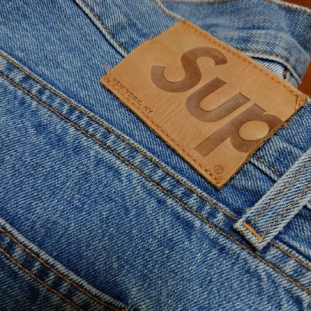 Supreme(シュプリーム)のSupreme Stone Washed Slim Jeans メンズのパンツ(デニム/ジーンズ)の商品写真