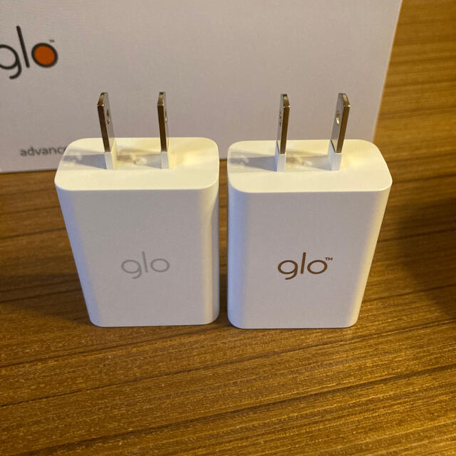 glo(グロー)のグロー ACアダプター スマホ iPhone スマホ/家電/カメラの生活家電(変圧器/アダプター)の商品写真