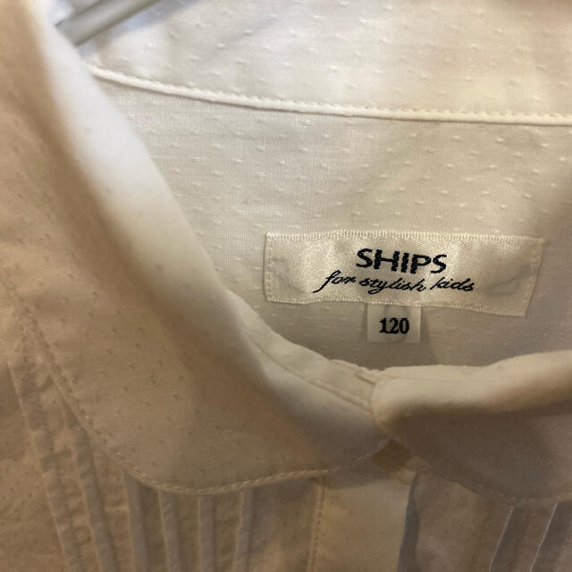 SHIPS KIDS(シップスキッズ)の（中古・美品）ships キッズ　120 白ブラウス キッズ/ベビー/マタニティのキッズ服女の子用(90cm~)(ブラウス)の商品写真