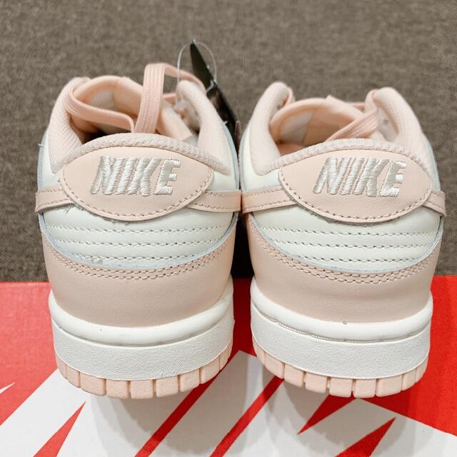 NIKE(ナイキ)の23.5cm NIKE WMNS DUNK LOW ORANGE PEARL レディースの靴/シューズ(スニーカー)の商品写真