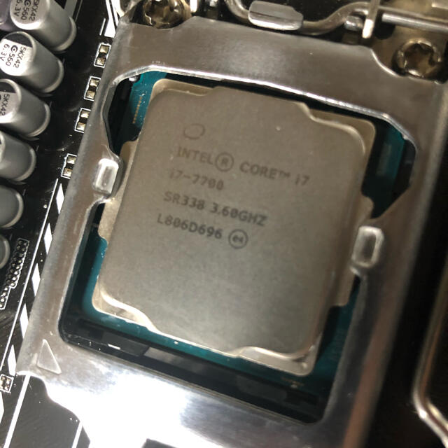 Intel Core i7 7700 3.6Ghz 値引き有