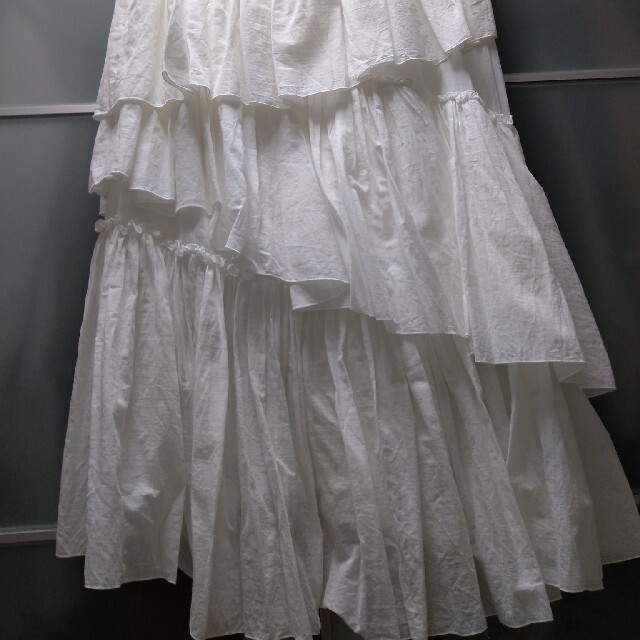 IENA(イエナ)の新品　タグ付　IENA　イエナ　コットンボイル　ティアード　スカート レディースのスカート(ロングスカート)の商品写真