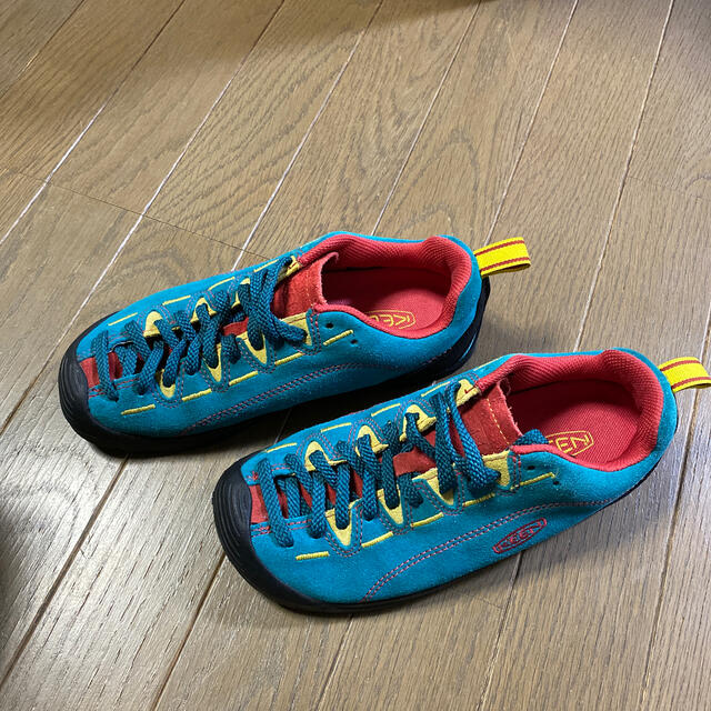 KEEN(キーン)のkeen スニーカー　ニコチャン様専用です！ レディースの靴/シューズ(スニーカー)の商品写真