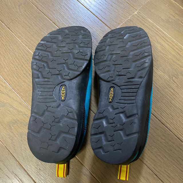 KEEN(キーン)のkeen スニーカー　ニコチャン様専用です！ レディースの靴/シューズ(スニーカー)の商品写真