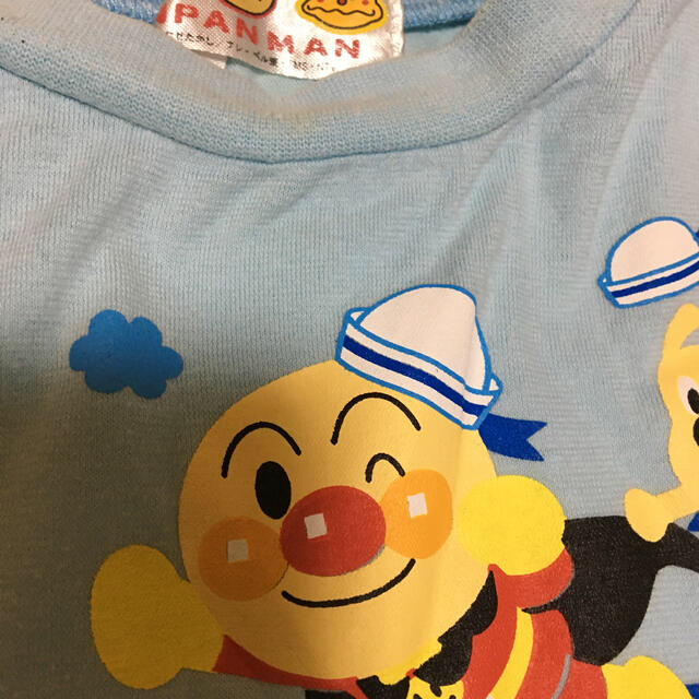 BANDAI(バンダイ)のアンパンマン　Tシャツ　90 水色 キッズ/ベビー/マタニティのキッズ服男の子用(90cm~)(Tシャツ/カットソー)の商品写真