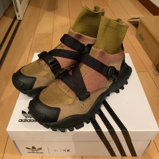 ハイク(HYKE)のHYKE adidas コラボ スニーカー　新品未使用(スニーカー)