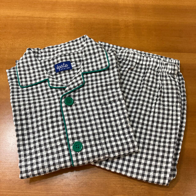 キッズ半袖パジャマ　130㎝ キッズ/ベビー/マタニティのキッズ服男の子用(90cm~)(パジャマ)の商品写真