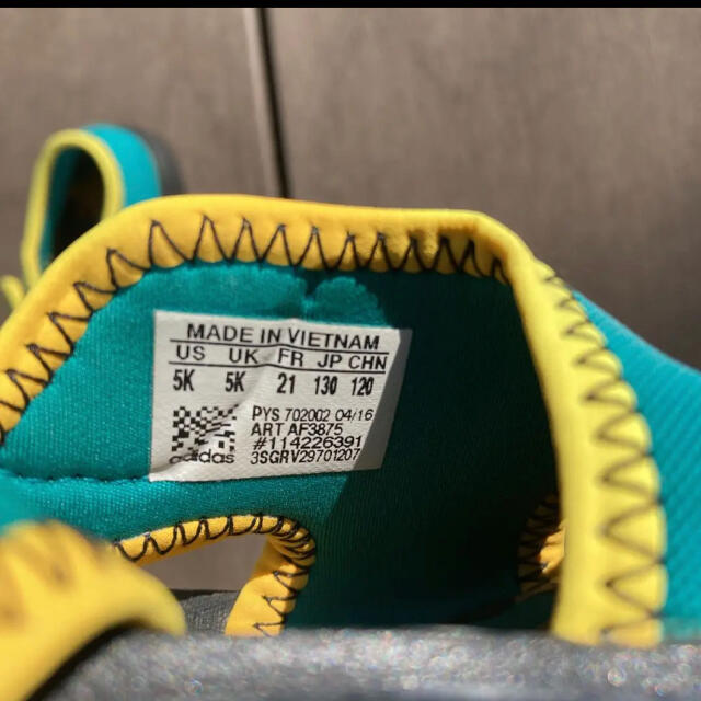adidas(アディダス)のAdidas サンダル 12センチ キッズ/ベビー/マタニティのベビー靴/シューズ(~14cm)(サンダル)の商品写真
