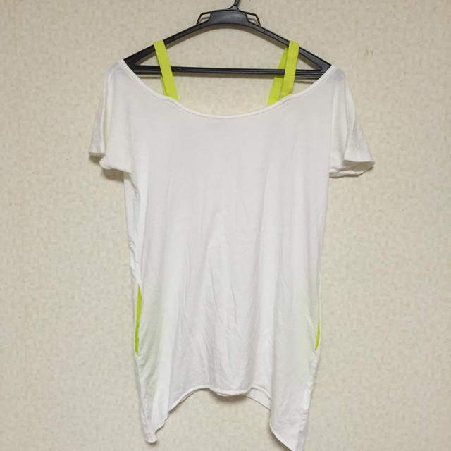 UNIQLO(ユニクロ)のオフショルＴシャツ☆ レディースのトップス(Tシャツ(半袖/袖なし))の商品写真