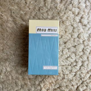 ミュウミュウ(miumiu)の新品未開封miumiuローブルーオードパルファム　100ml(香水(女性用))