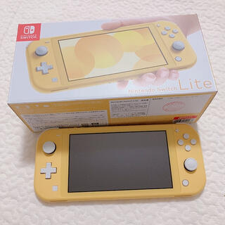 ニンテンドースイッチ(Nintendo Switch)の ニンテンドー　スイッチ　ライト　イエロー　本体(携帯用ゲーム機本体)