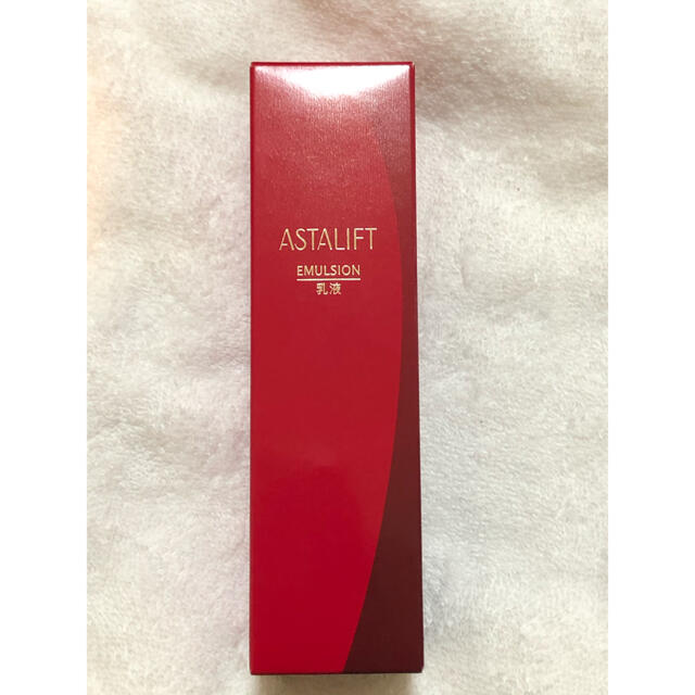 ASTALIFT(アスタリフト)のアスタリフト エマルジョン 100ml コスメ/美容のスキンケア/基礎化粧品(乳液/ミルク)の商品写真