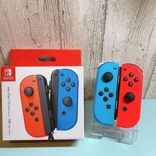 ニンテンドースイッチ(Nintendo Switch)の美品 人気カラー ブルー レッドSwitch 左右セットジョイコンJoy-Con(その他)