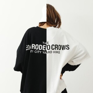 ロデオクラウンズワイドボウル(RODEO CROWNS WIDE BOWL)のブラックとホワイト(トレーナー/スウェット)