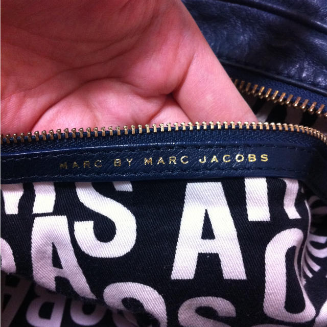 MARC JACOBS(マークジェイコブス)のマークバイハンドバッグありーさ様専用 レディースのバッグ(ハンドバッグ)の商品写真