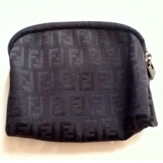 フェンディ(FENDI)の美品 FENDI ポーチ(ポーチ)