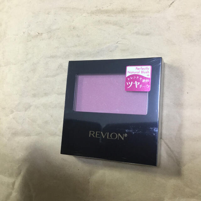 REVLON(レブロン)のレブロン パーフェクトリー ナチュラル ブラッシュ 359 パーフェクトリープラ コスメ/美容のベースメイク/化粧品(チーク)の商品写真