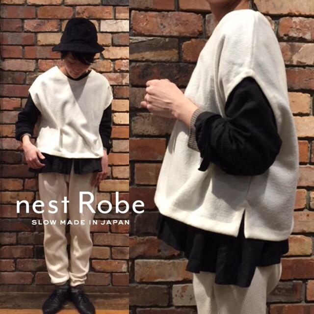 nest Robe(ネストローブ)のnest Robe✨ネストローブ 縮絨ウール プルオーバーベスト オフホワイト レディースのトップス(ベスト/ジレ)の商品写真