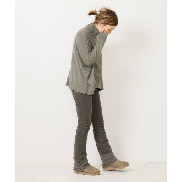 DEUXIEME CLASSE(ドゥーズィエムクラス)のドゥーズィエムクラス購入UGG★CLASSIC MINI　 レディースの靴/シューズ(ブーツ)の商品写真