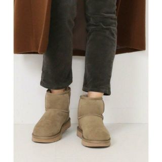 ドゥーズィエムクラス(DEUXIEME CLASSE)のドゥーズィエムクラス購入UGG★CLASSIC MINI　(ブーツ)