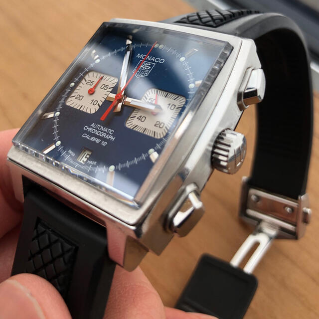 TAG Heuer(タグホイヤー)のタグホイヤー  モナコ　CAW2111 FC6183 スティーブ マックイーン メンズの時計(腕時計(アナログ))の商品写真