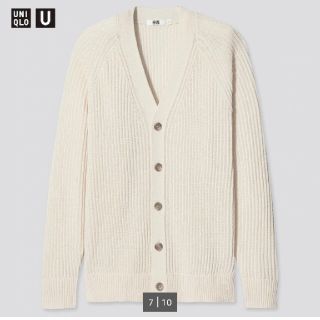 ユニクロ(UNIQLO)のユニクロU ラグランVネックカーディガン ナチュラルLサイズ(カーディガン)