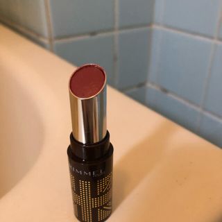 リンメル(RIMMEL)のリンメル　ラスティングフィニッシュ　クリーミィリップ　101(口紅)