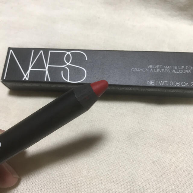 NARS(ナーズ)のNARS ベルベットマットリップペンシル 2477N コスメ/美容のベースメイク/化粧品(口紅)の商品写真