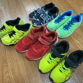 アシックスショウジ(asics)のasics ボディーメーカー　スニーカー　まとめ売り　22センチ(スニーカー)