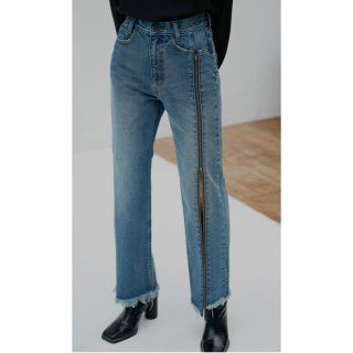 アメリヴィンテージ(Ameri VINTAGE)のameri vintage ZIPPER STRAIGHT DENIMサイズ25(デニム/ジーンズ)