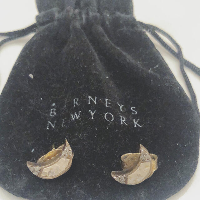 BARNEYS NEW YORK(バーニーズニューヨーク)の値下げ　バーニーズ　デザイナーさんピアス レディースのアクセサリー(ピアス)の商品写真